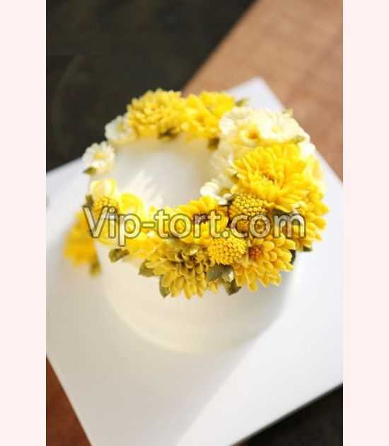 Заказать Торт с цветами из крема Солнечные хризантемы в кондитерской  Вип-Торт