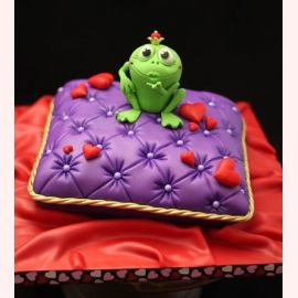 Торт на 14 февраля "Влюбленный принц"