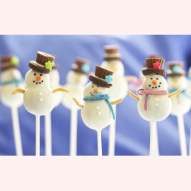 Новогодние Cake Pops "Модный снеговик"