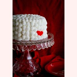 Торт на День влюбленных "Сердечко в облачках"