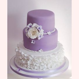 Свадебный торт "Лилово-белый"