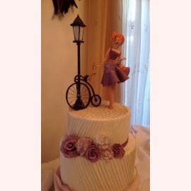 Торт "Ретро велосипед и дама"