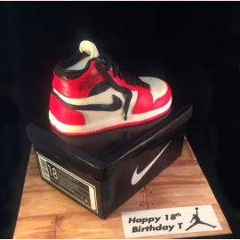 Торт "Кроссовок Nike"