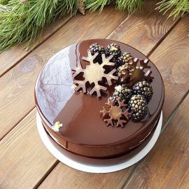 Новогодний торт 2022 "Шоколадный глянец"