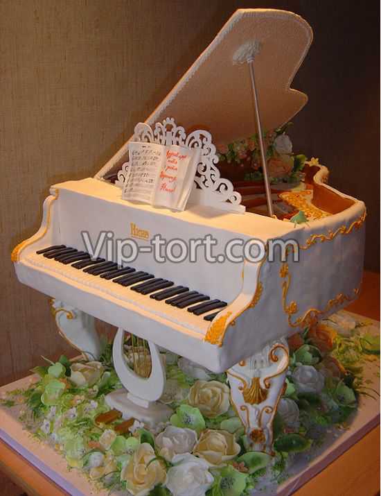 Торт "Именной рояль"