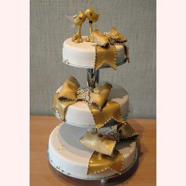 Свадебный торт "Золотые кошечки"