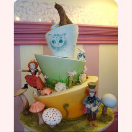Торт "Алиса в Стране Чудес. Мир Королевы"