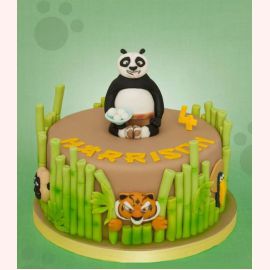 Торт "Кунг-Фу Панда в бамбуковом лесу"