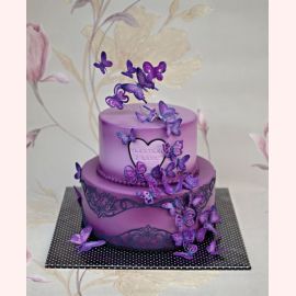 Торт на День влюбленных "Полет фиолетовых бабочек"