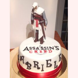 Торт Assassin's Creed White