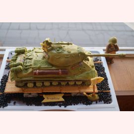 Торт на 23 февраля "Мощнейший танк. Танки онлайн"