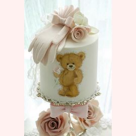 Торт "Розовые перчатки и медвежонок"