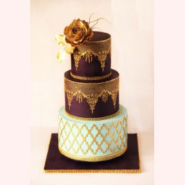 Торт "Золотой цветок и узоры"