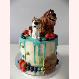 Торт "Тайная жизнь домашних животных с ягодами"