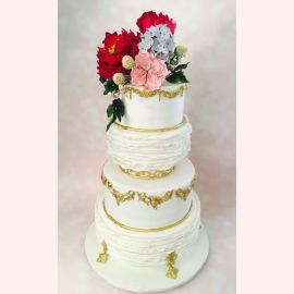 Торт "Совершенство в белом с яркими цветами"